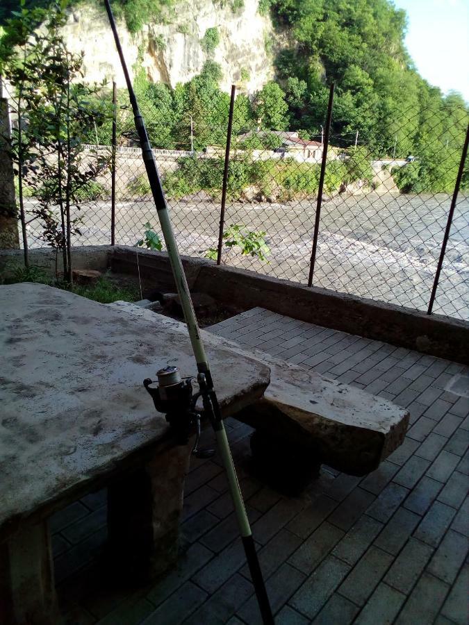 A Rioni Ξενοδοχείο Κουτάισι Εξωτερικό φωτογραφία